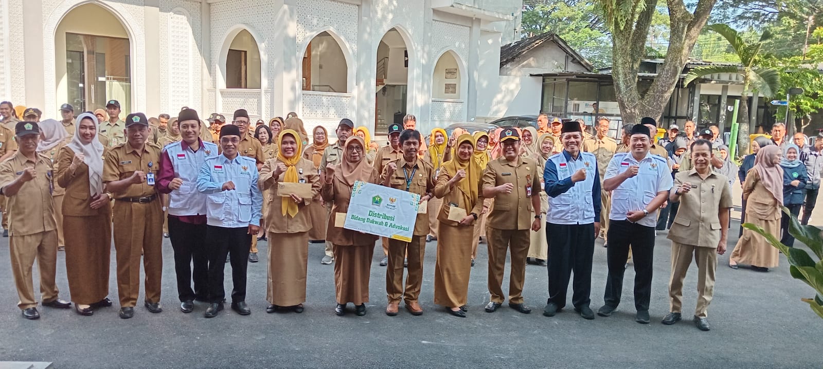 Baznas Kota Malang Salurkan Bantuan Pembangunan Musholla Empat Sekolah